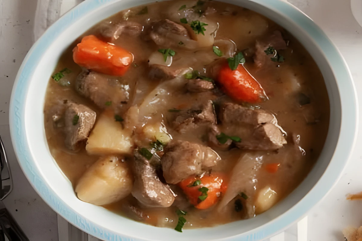 Receta de Cordero Guisado Tradicional