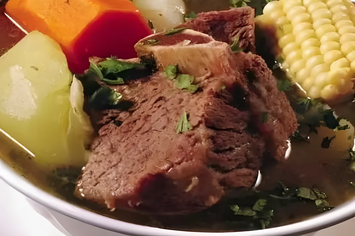 Receta de Caldo de Res Guatemalteco